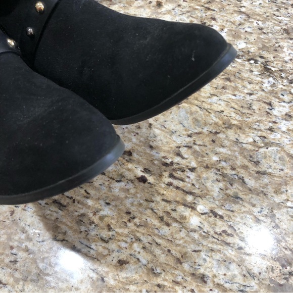Express Black Suede-like Studded Ankle Block Heel Boots 9 - Picture 9 of 9